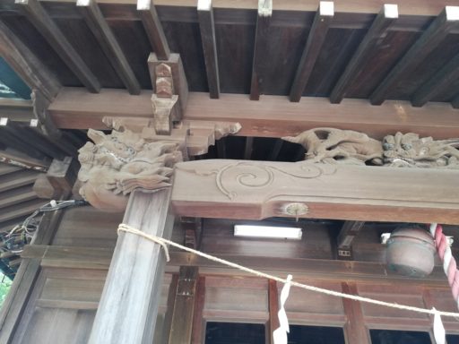 東小松川白髭神社　拝殿の木彫り