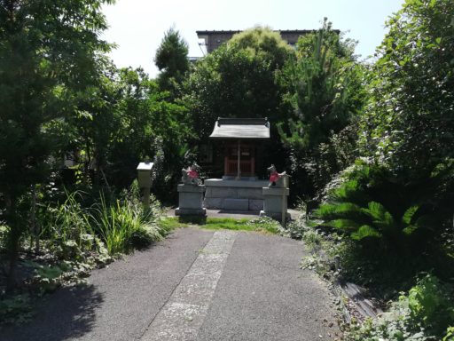 川端稲荷神社　社殿