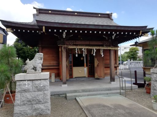 前川神社　社殿