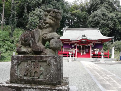 梶原八幡神社　狛犬(左)