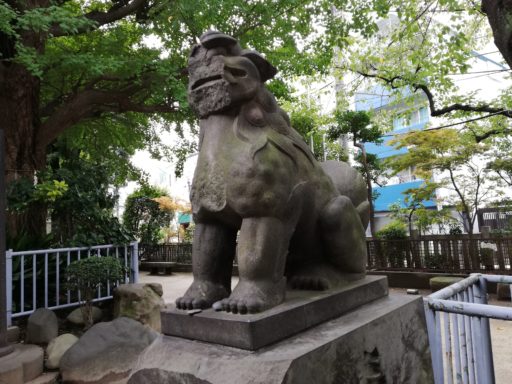 秋葉神社の狛犬
