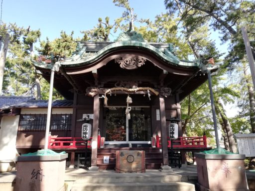 平田諏訪神社　拝殿