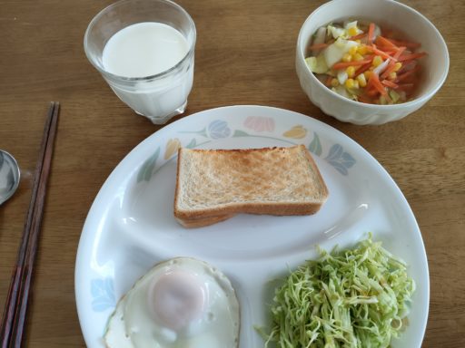 朝食(ハムサンド)