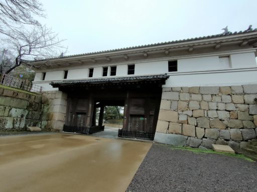 丸亀城　大手二の門