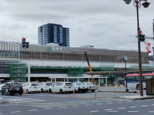 工事中の新潟駅