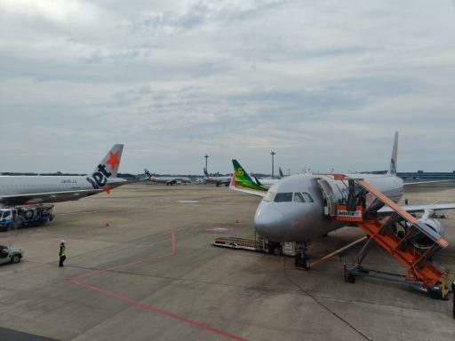 ジェットスター　福岡行き