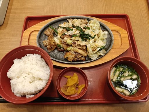 にら豚定食