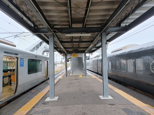 佐土原駅　ホーム