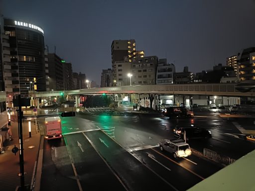 大陸橋から神戸の街を眺める