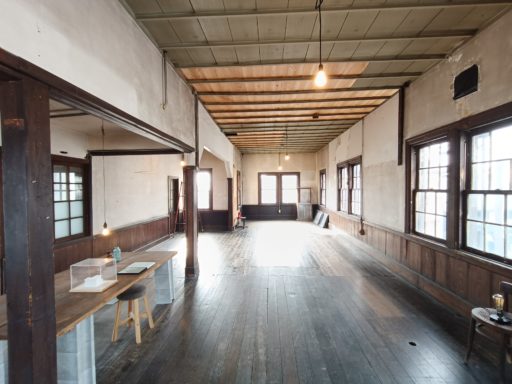 旧八幡郵便局2F(旧電話交換室)